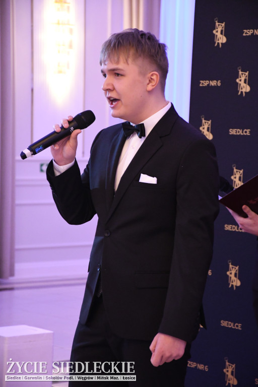 Studniówkowa noc siedleckiej ,,KOLEJÓWKI\