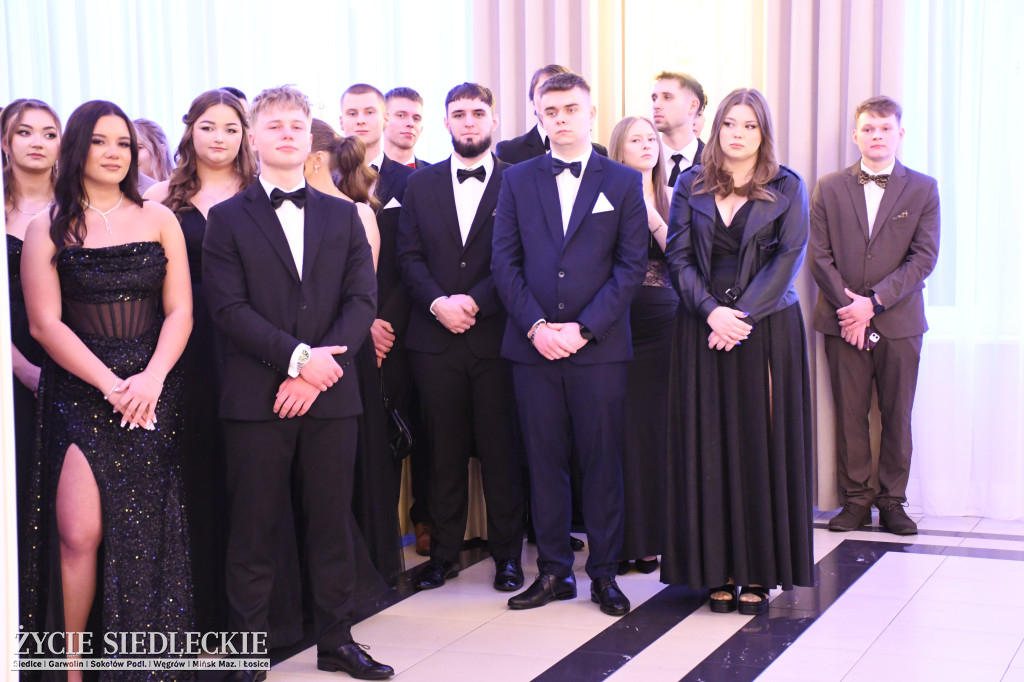 Studniówkowa noc siedleckiej ,,KOLEJÓWKI\