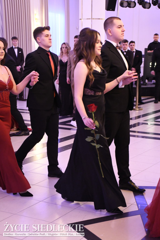 Studniówkowa noc siedleckiej ,,KOLEJÓWKI\