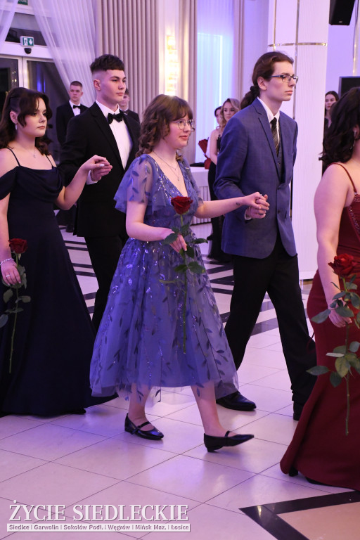 Studniówkowa noc siedleckiej ,,KOLEJÓWKI\