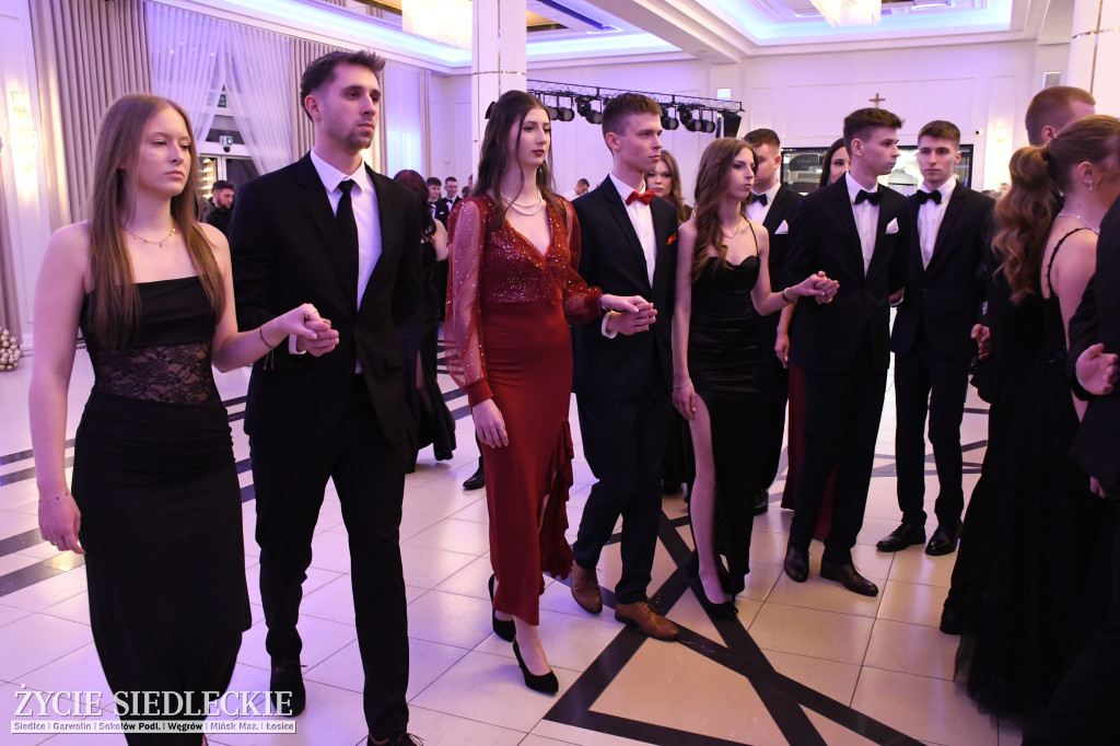 Studniówkowa noc siedleckiej ,,KOLEJÓWKI\