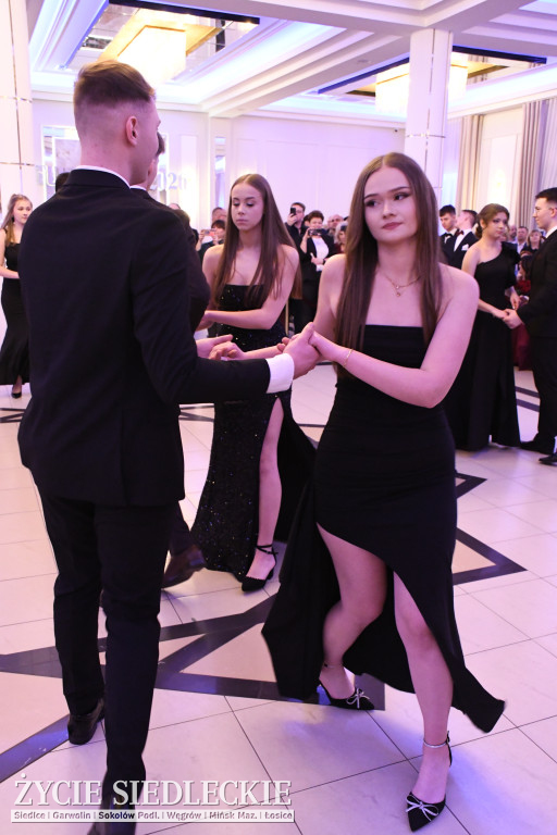 Studniówkowa noc siedleckiej ,,KOLEJÓWKI\