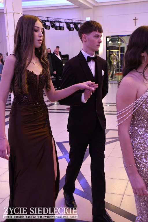 Studniówkowa noc siedleckiej ,,KOLEJÓWKI\