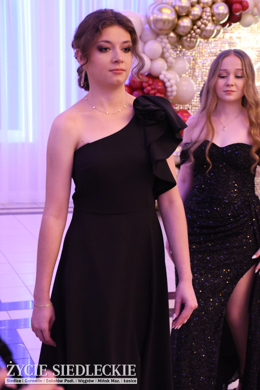 Studniówkowa noc siedleckiej ,,KOLEJÓWKI\