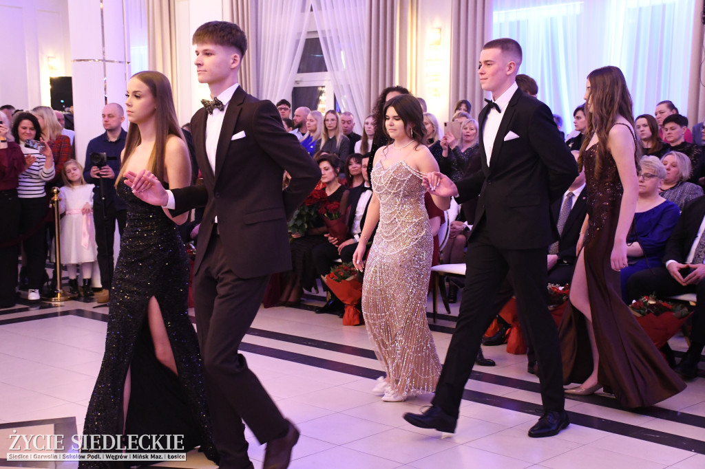 Studniówkowa noc siedleckiej ,,KOLEJÓWKI\