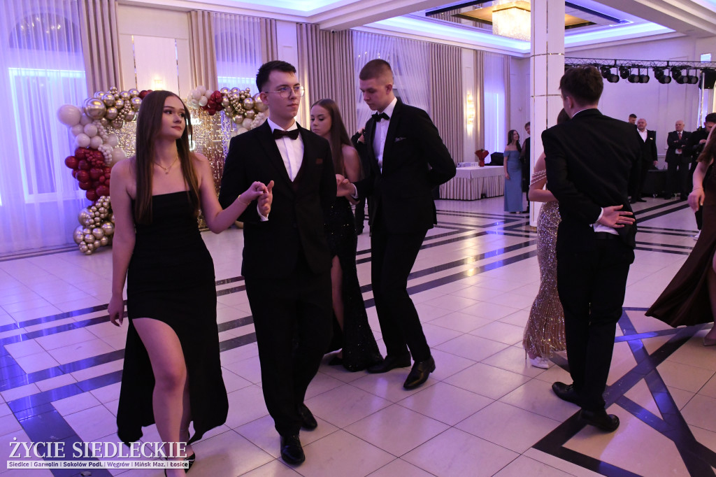 Studniówkowa noc siedleckiej ,,KOLEJÓWKI\