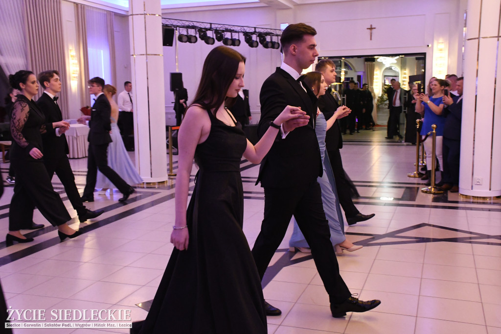 Studniówkowa noc siedleckiej ,,KOLEJÓWKI\