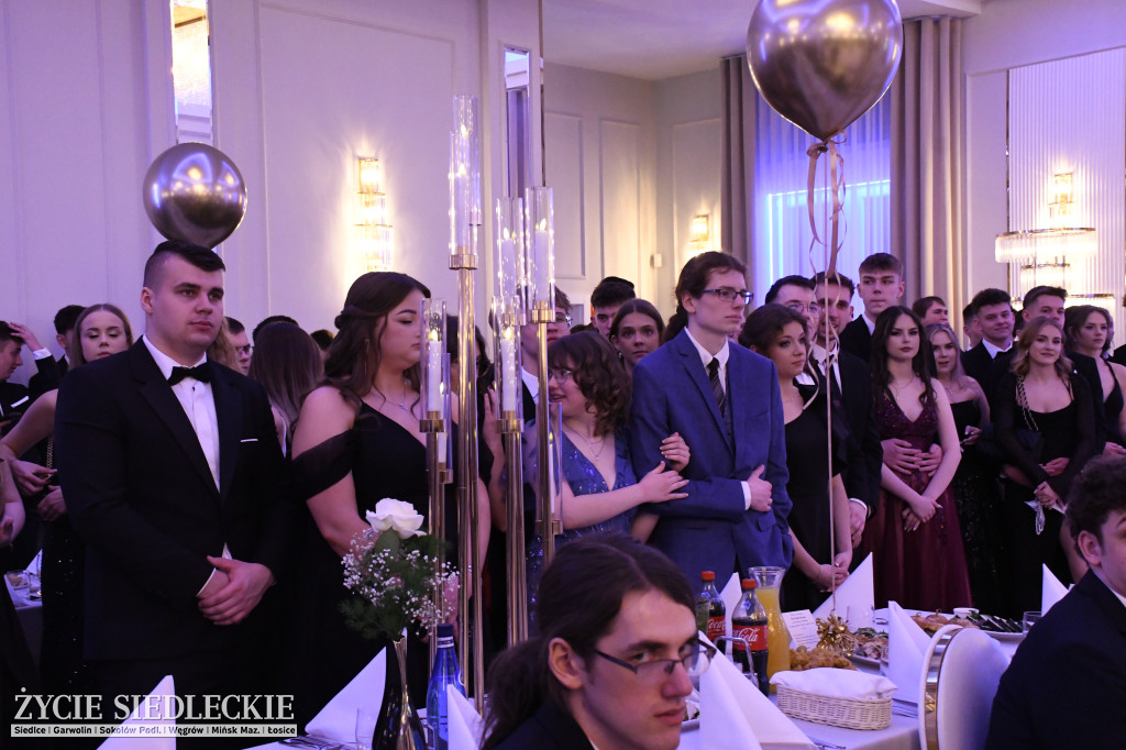 Studniówkowa noc siedleckiej ,,KOLEJÓWKI\