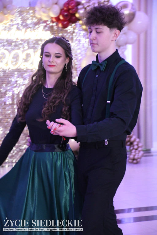 Studniówkowa noc siedleckiej ,,KOLEJÓWKI\