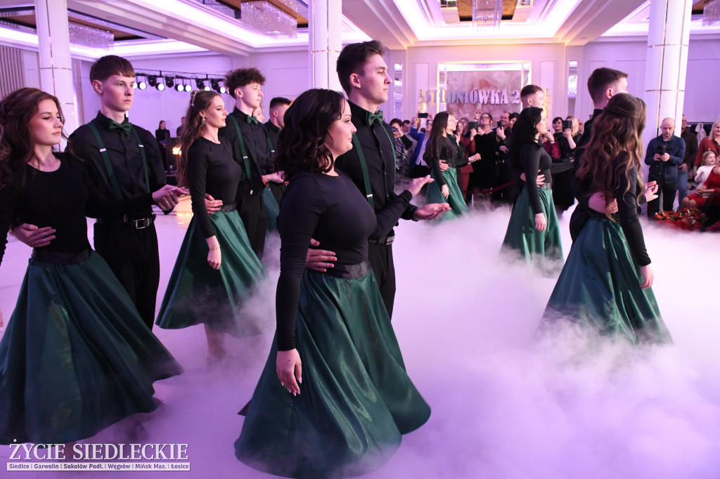 Studniówkowa noc siedleckiej ,,KOLEJÓWKI\