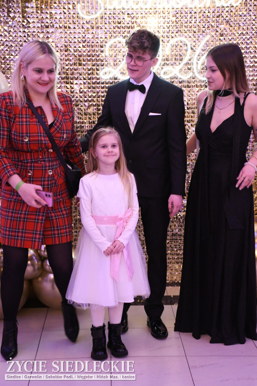 Studniówkowa noc siedleckiej ,,KOLEJÓWKI\