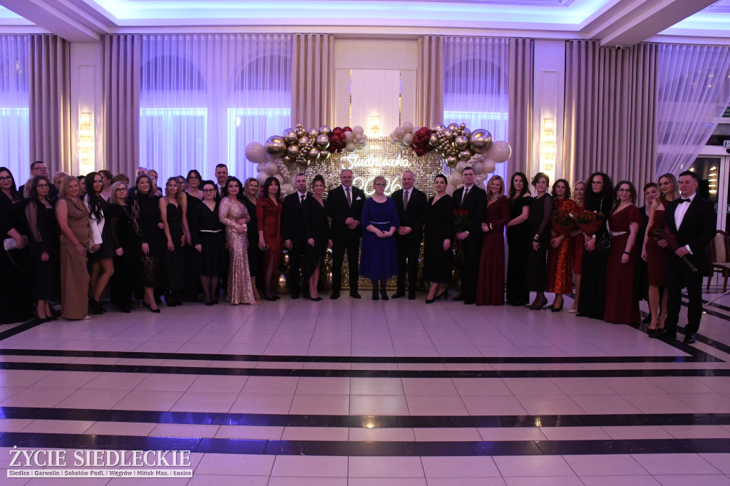 Studniówkowa noc siedleckiej ,,KOLEJÓWKI\