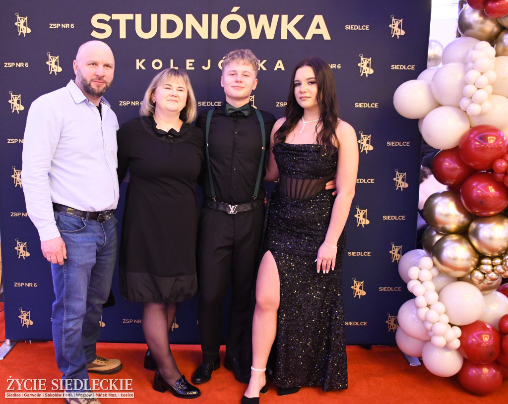 Studniówkowa noc siedleckiej ,,KOLEJÓWKI\