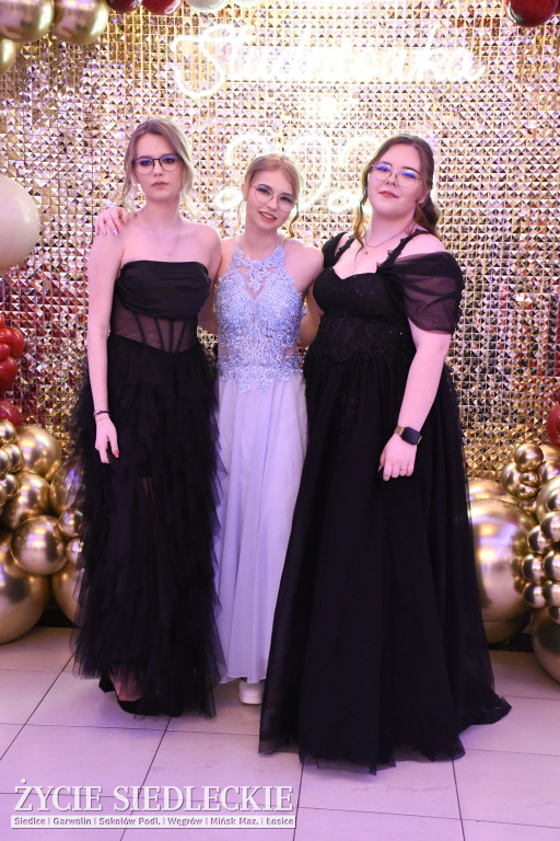 Studniówkowa noc siedleckiej ,,KOLEJÓWKI\