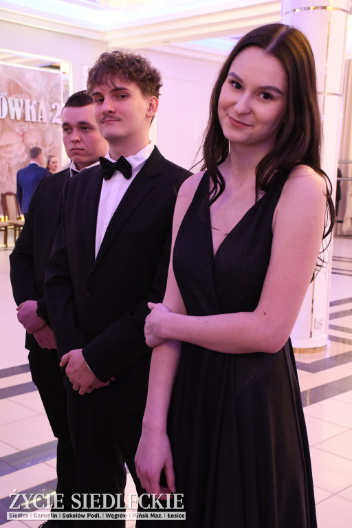 Studniówkowa noc siedleckiej ,,KOLEJÓWKI\