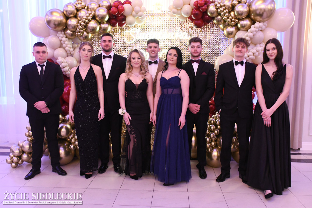 Studniówkowa noc siedleckiej ,,KOLEJÓWKI\