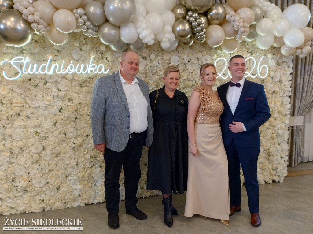 Studniówka w siedleckim \