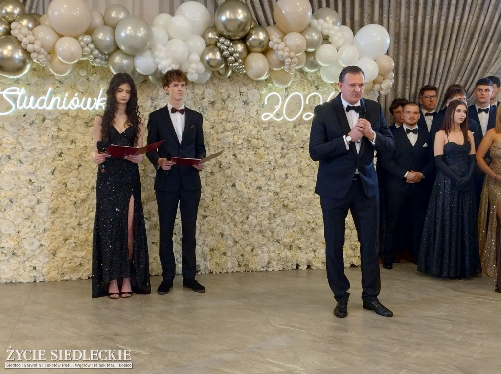 Studniówka w siedleckim \