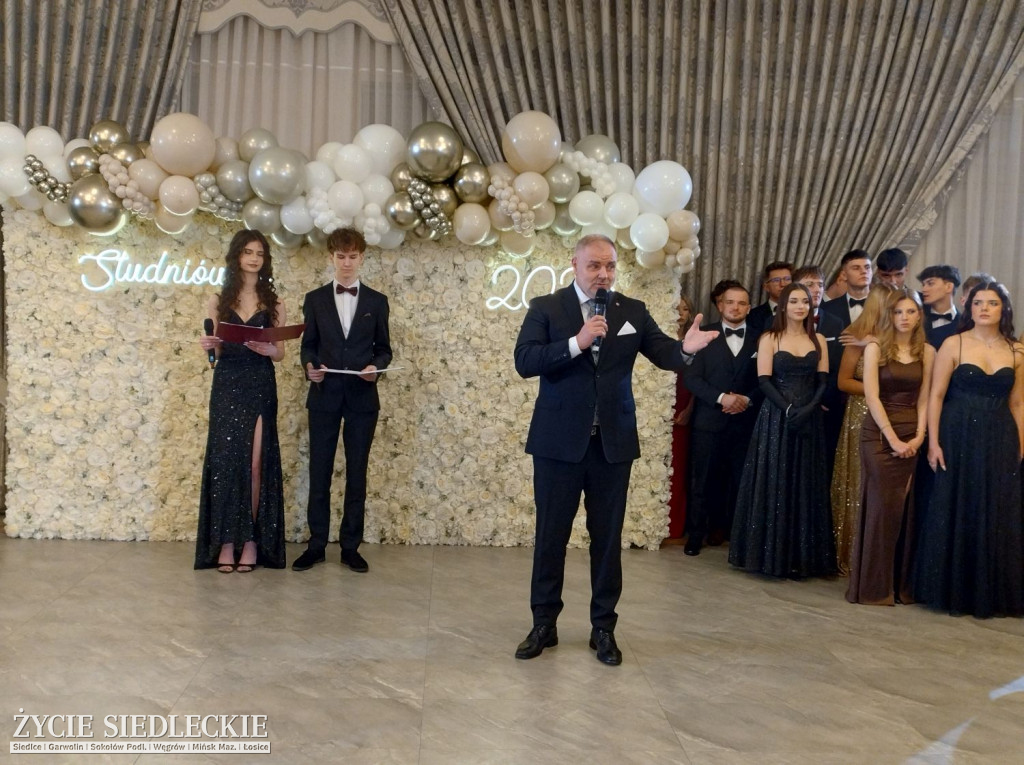 Studniówka w siedleckim \