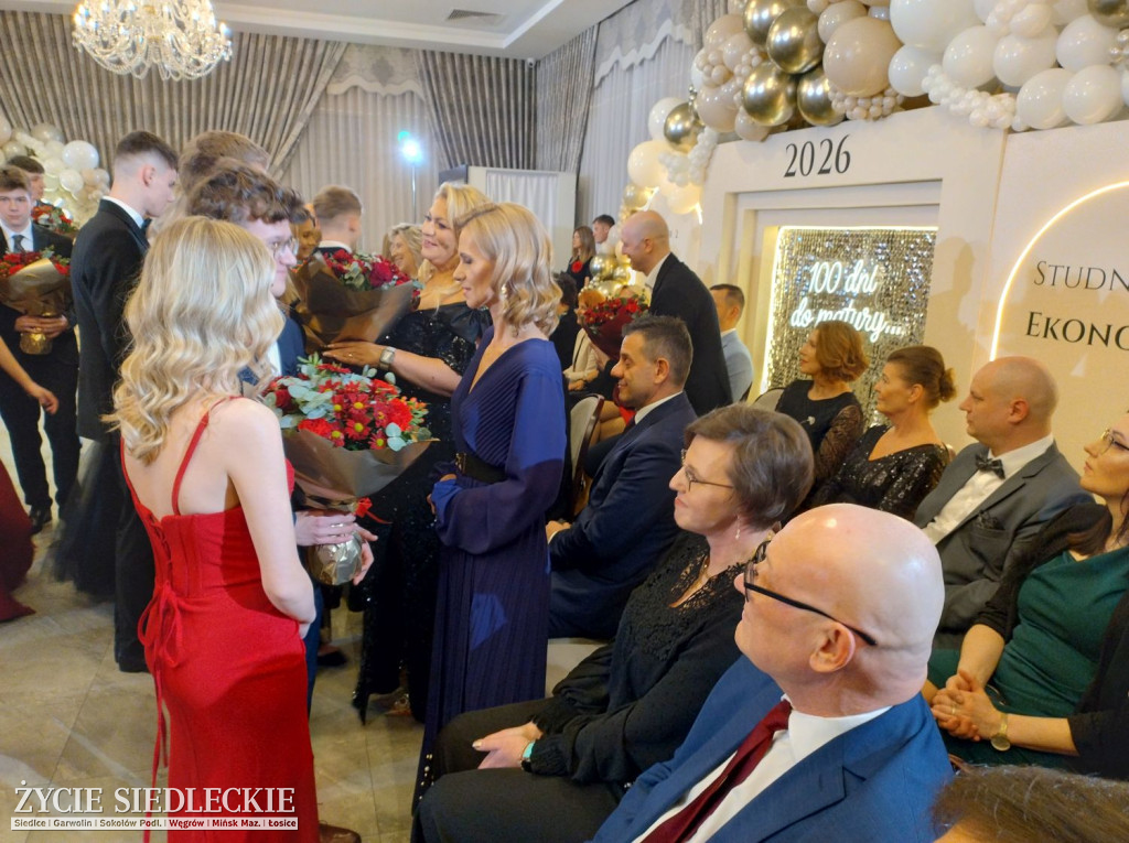 Studniówka w siedleckim \