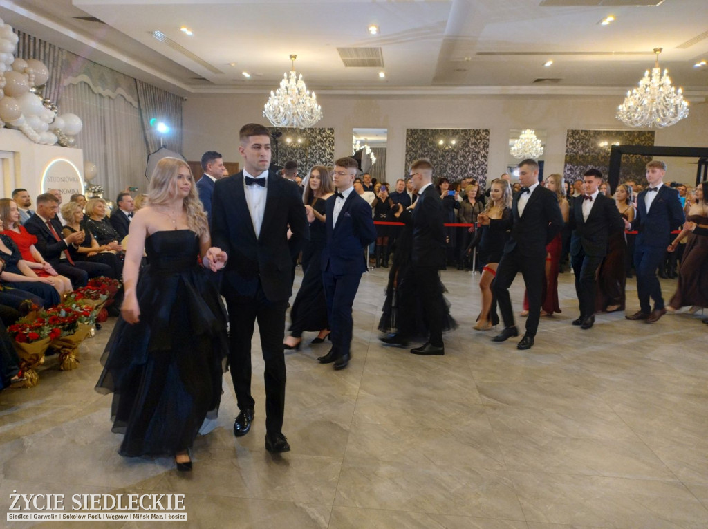 Studniówka w siedleckim \