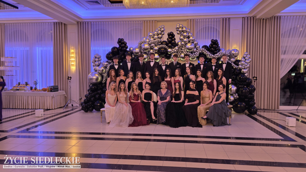 Studniówka w Prusie