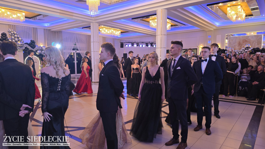 Studniówka w Prusie