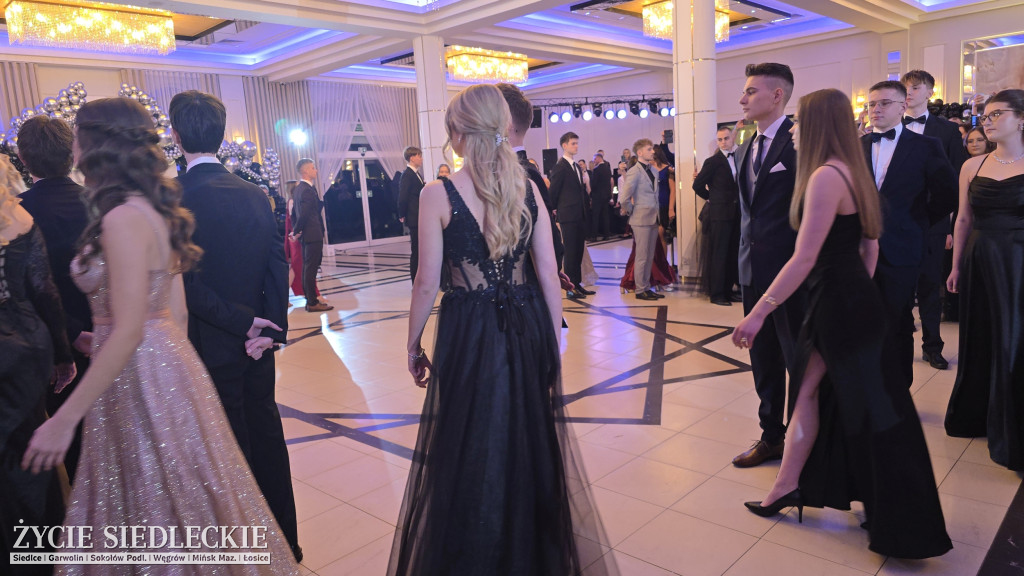 Studniówka w Prusie