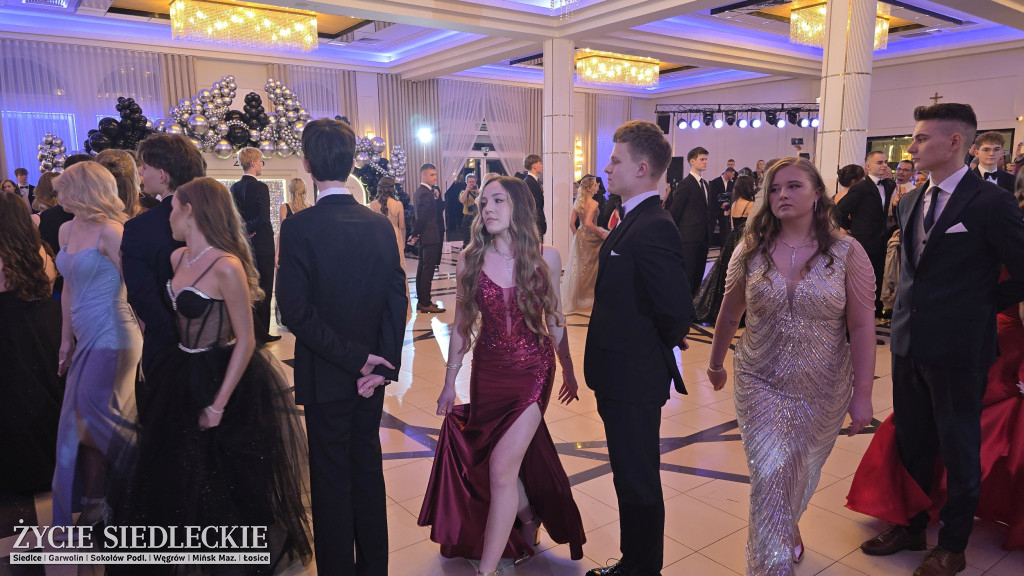 Studniówka w Prusie