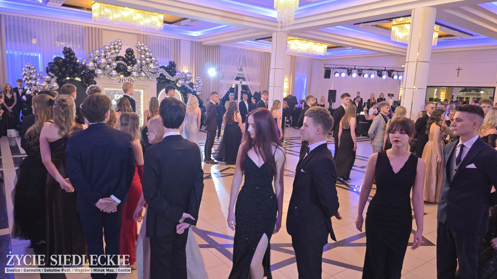 Studniówka w Prusie