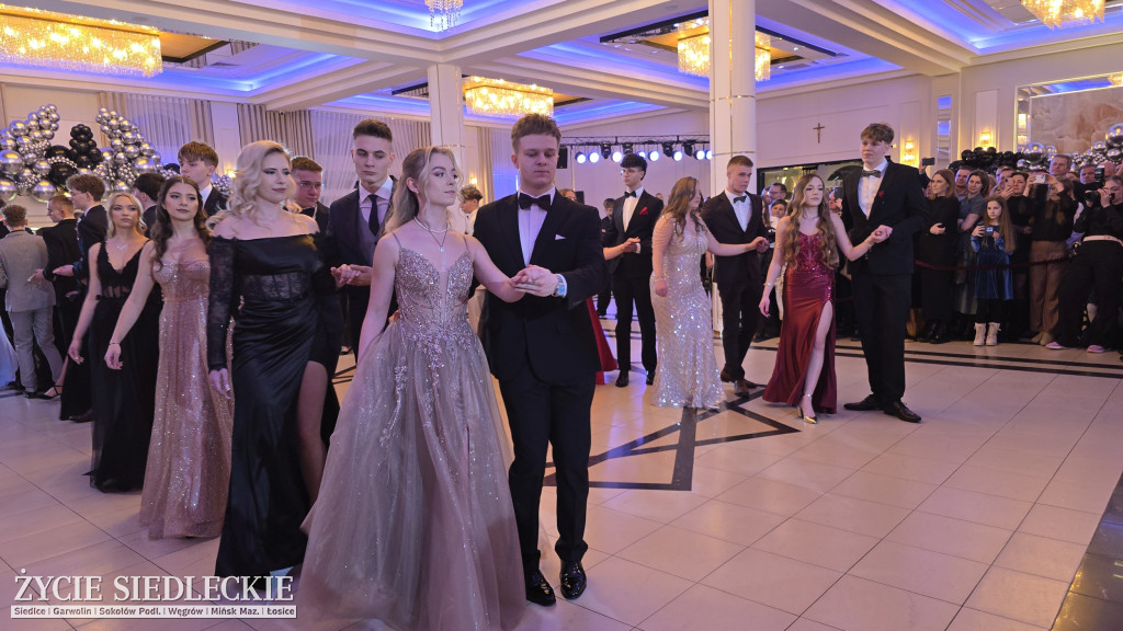 Studniówka w Prusie