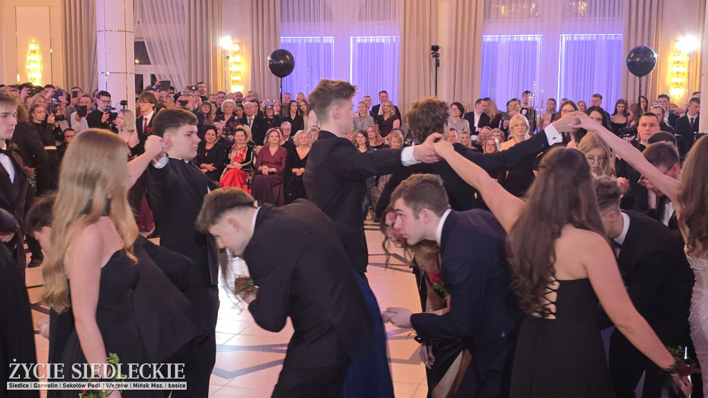 Studniówka w Prusie