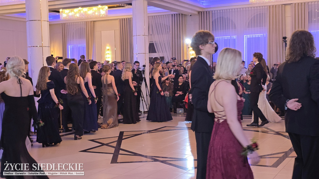 Studniówka w Prusie