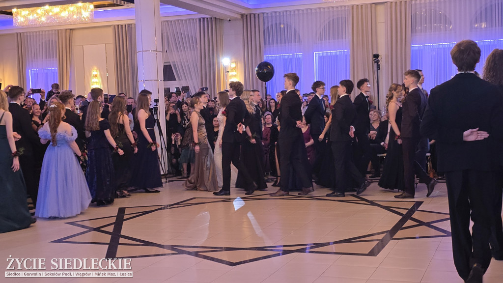 Studniówka w Prusie