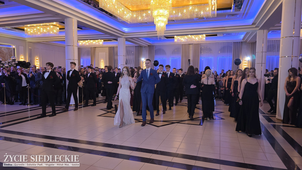 Studniówka w Prusie