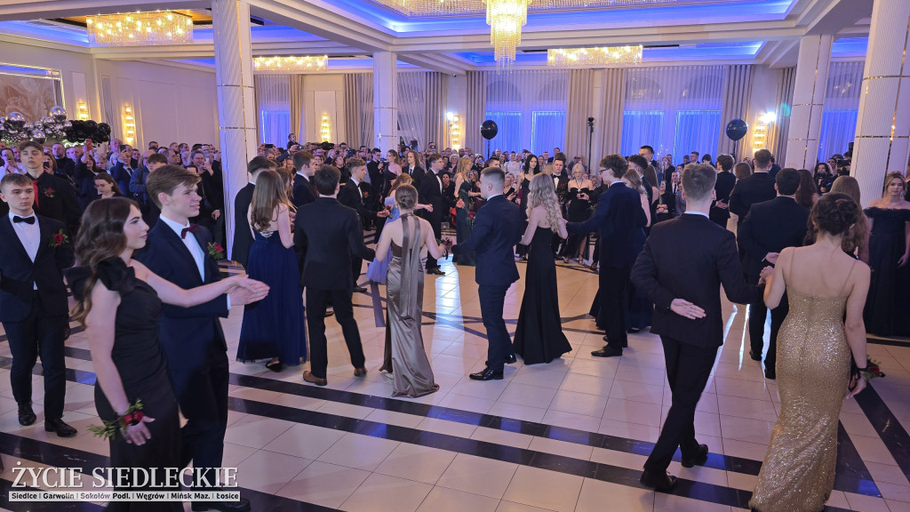 Studniówka w Prusie