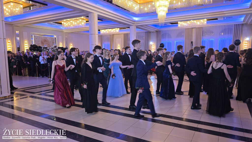 Studniówka w Prusie