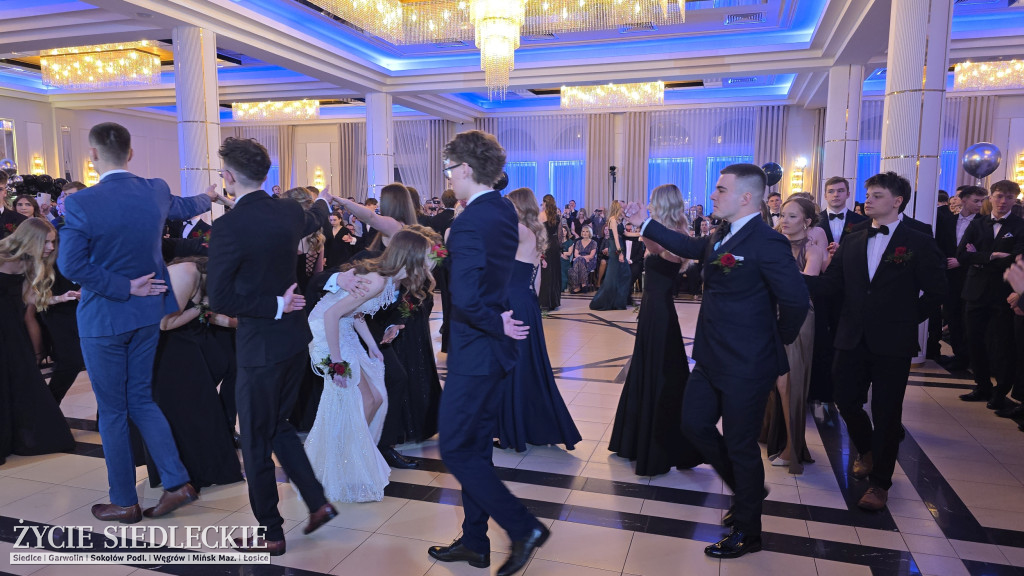 Studniówka w Prusie