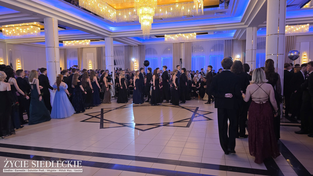 Studniówka w Prusie