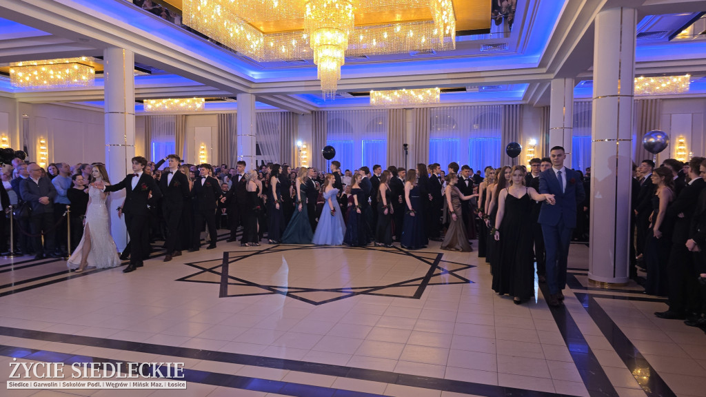 Studniówka w Prusie