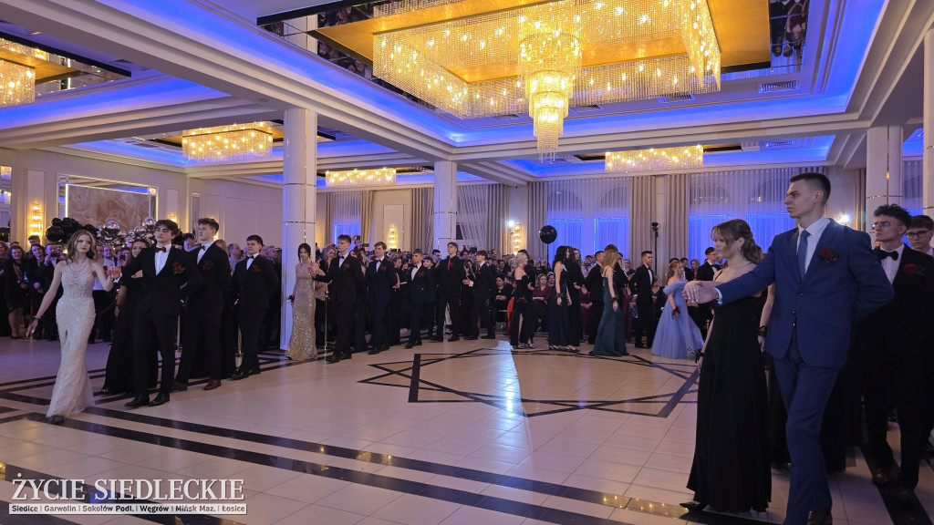 Studniówka w Prusie