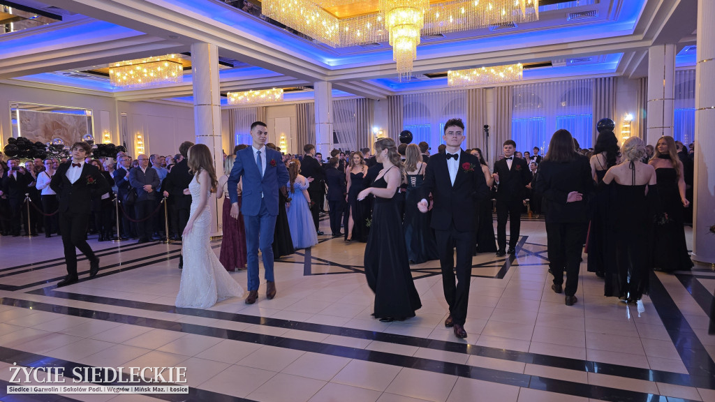 Studniówka w Prusie