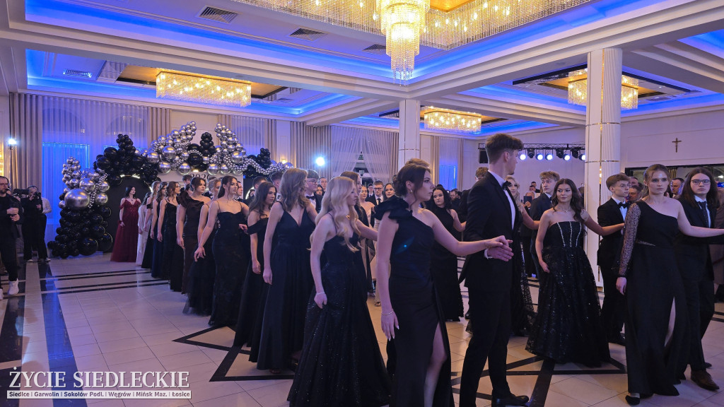 Studniówka w Prusie