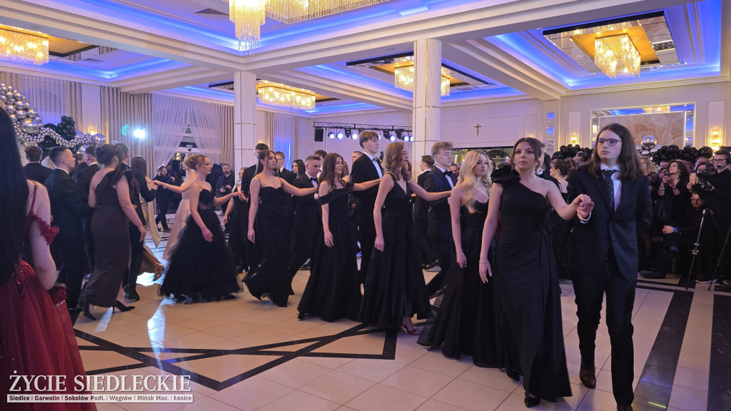 Studniówka w Prusie