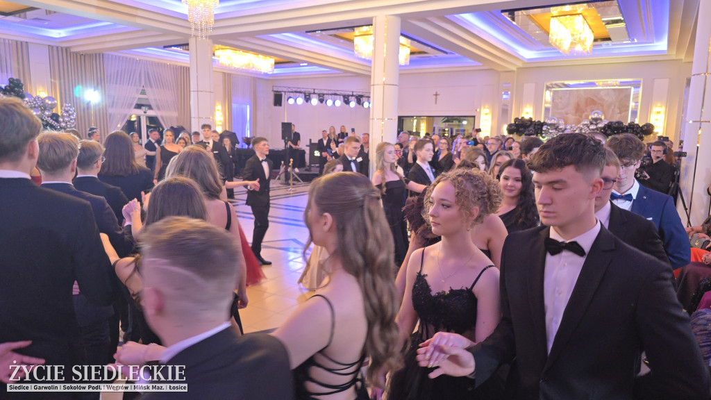 Studniówka w Prusie