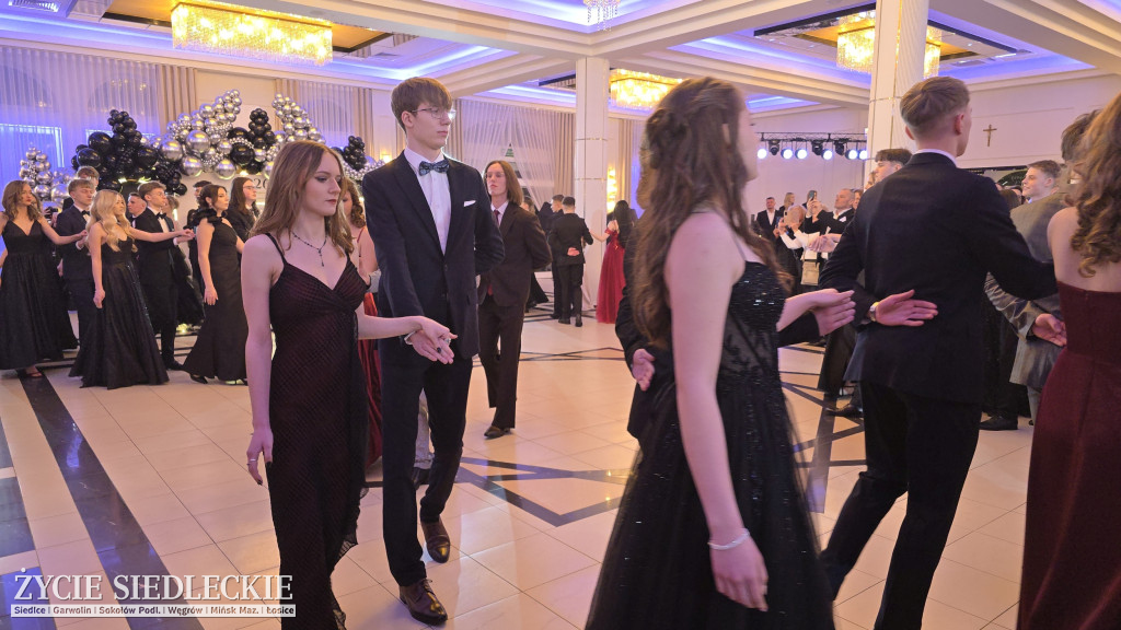 Studniówka w Prusie