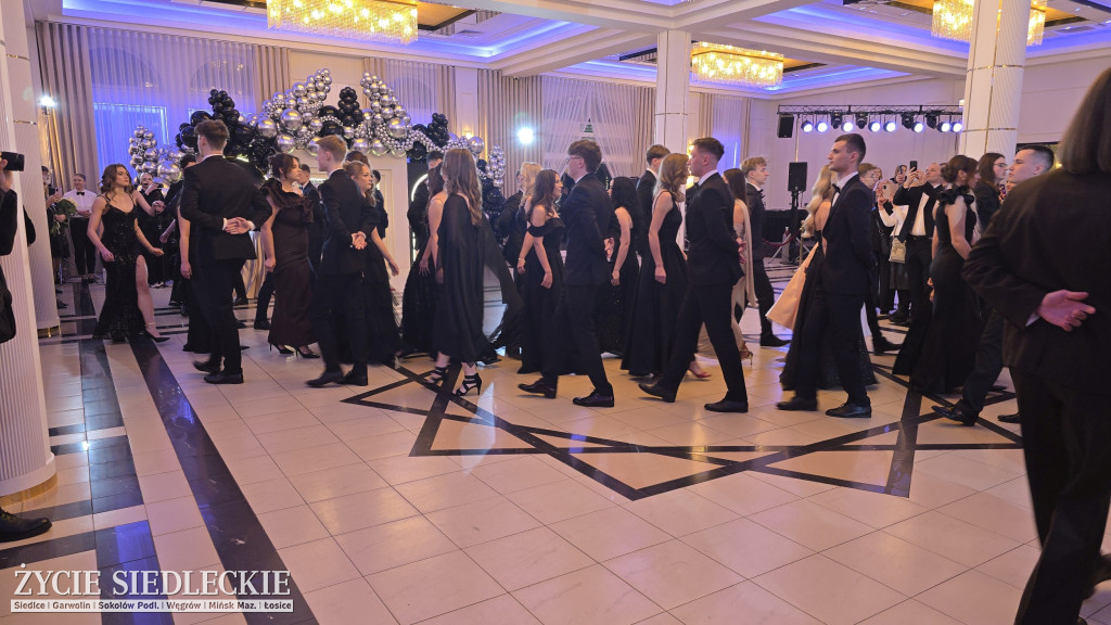 Studniówka w Prusie