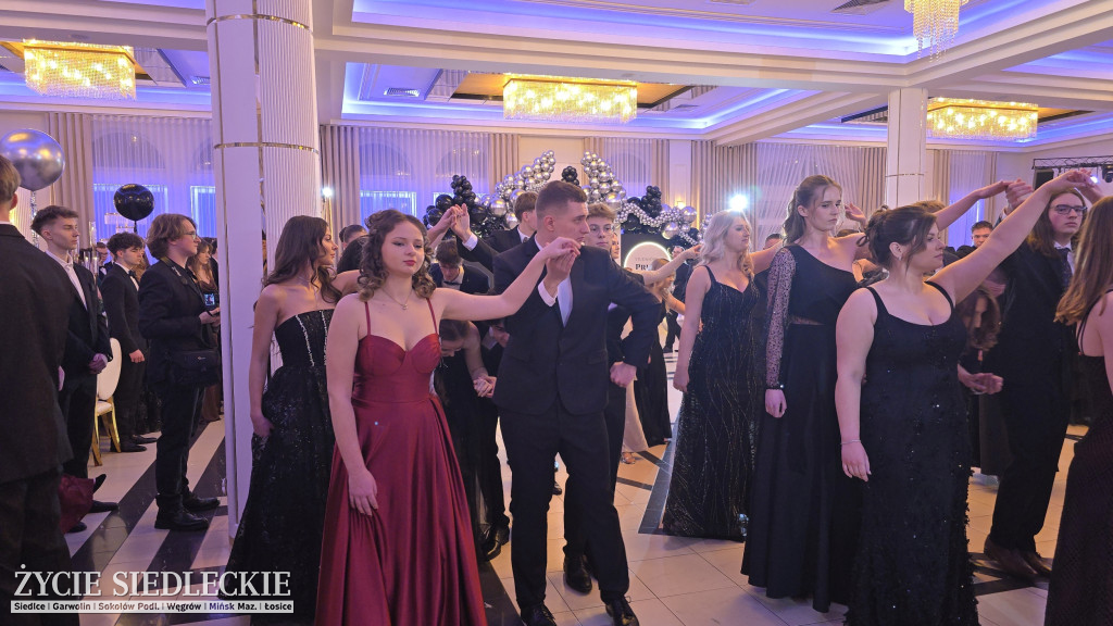 Studniówka w Prusie