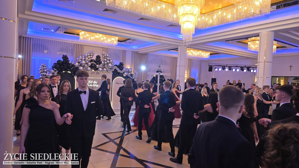 Studniówka w Prusie