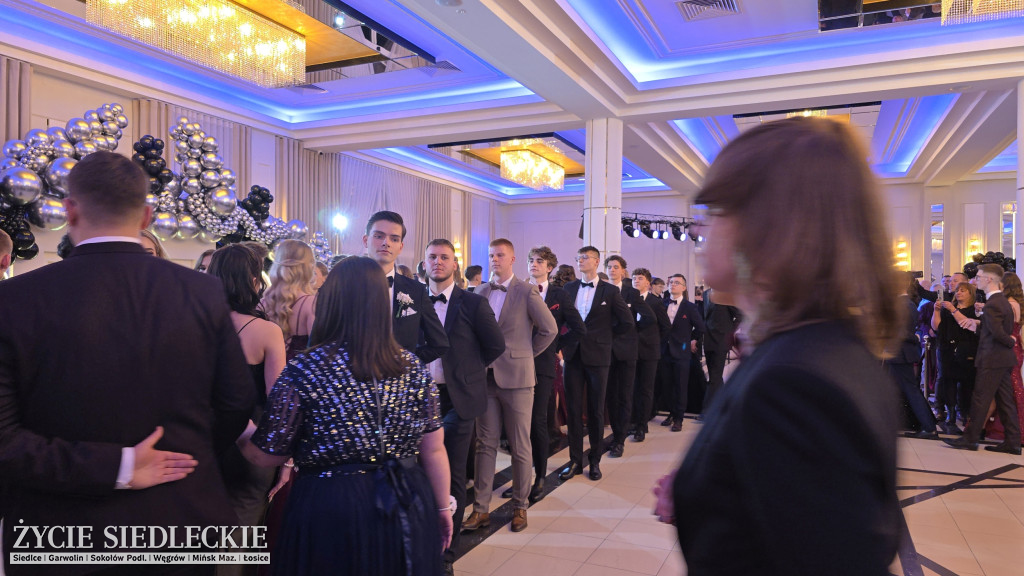 Studniówka w Prusie